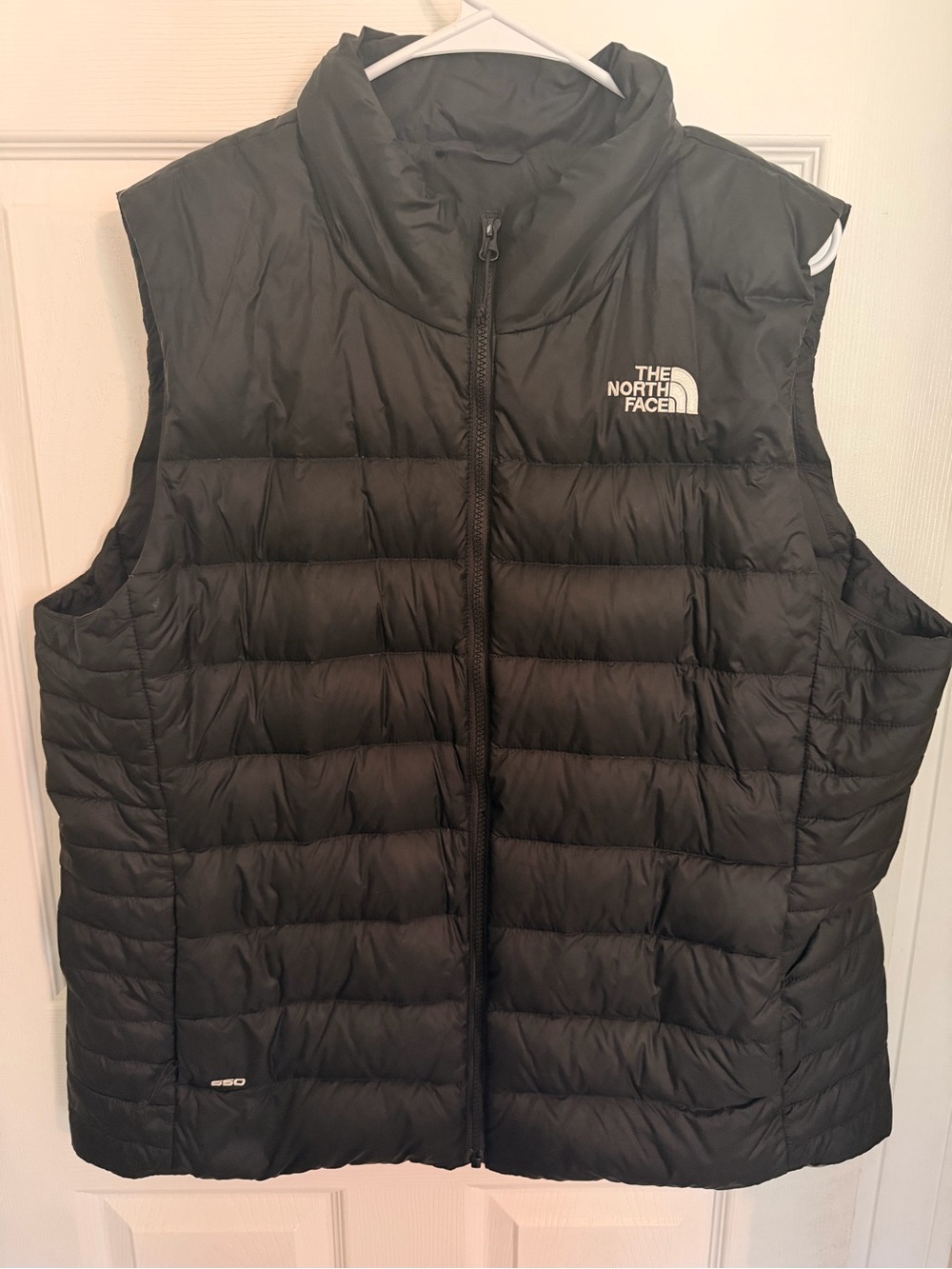 The North Face Men’s Black Puffer Vest